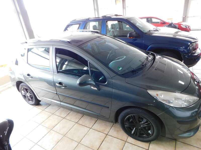 Grün Gebraucht 2008 Peugeot 207 Tendance Kombi | 1.999 € (Fairer Preis) - Bild 1/4