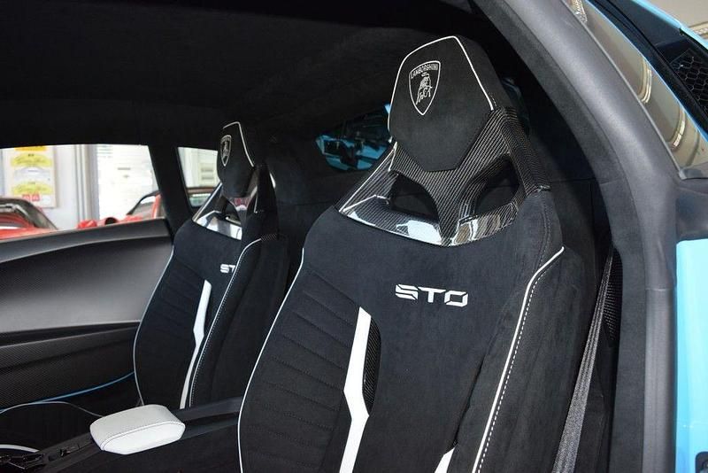 Gebraucht Lamborghini Huracán 640 PS (470 kW) 2022 Blu lauefy Coupé