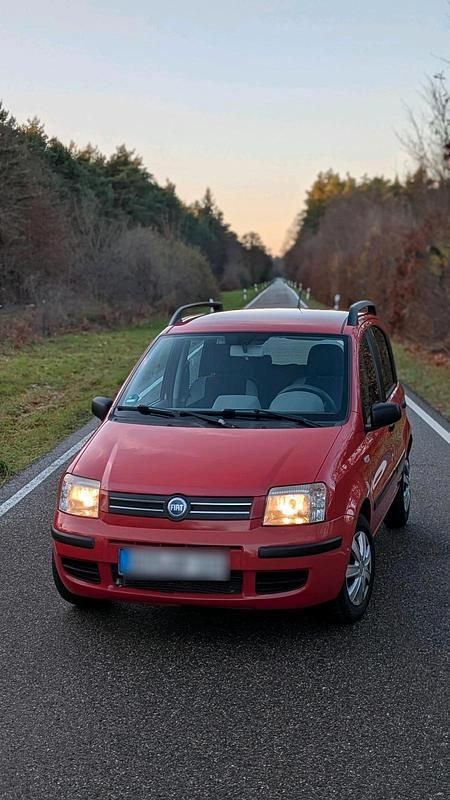Rot Gebraucht 2006 Fiat Panda Kleinwagen | 1.850 € - Bild 1/4