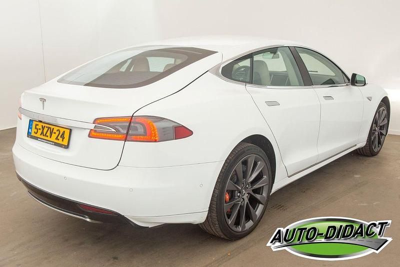 Gebraucht Tesla Model S 269 kW (367 PS) 2014 Weiß Kleinwagen