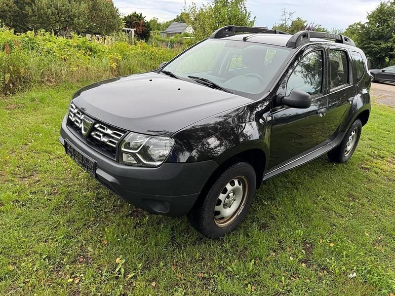 Grau Gebraucht 2014 Dacia Duster SUV | 4.600 € (Fairer Preis) - Bild 1/4