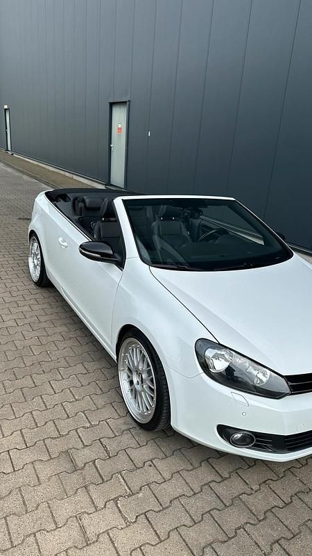 Gebraucht VW Golf 105 PS (77 kW) 2011 Weiß Cabrio