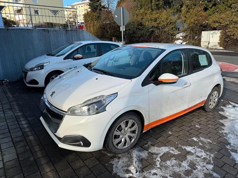 Weiß Gebraucht 2019 Peugeot 208 Kleinwagen | 8.000 € (Fairer Preis) - Bild 1/4