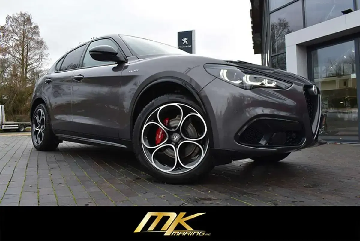 Gebraucht Alfa Romeo Stelvio Veloce 280 PS (205 kW) 2024 Grigio vesuvio, metalli (metallic) SUV