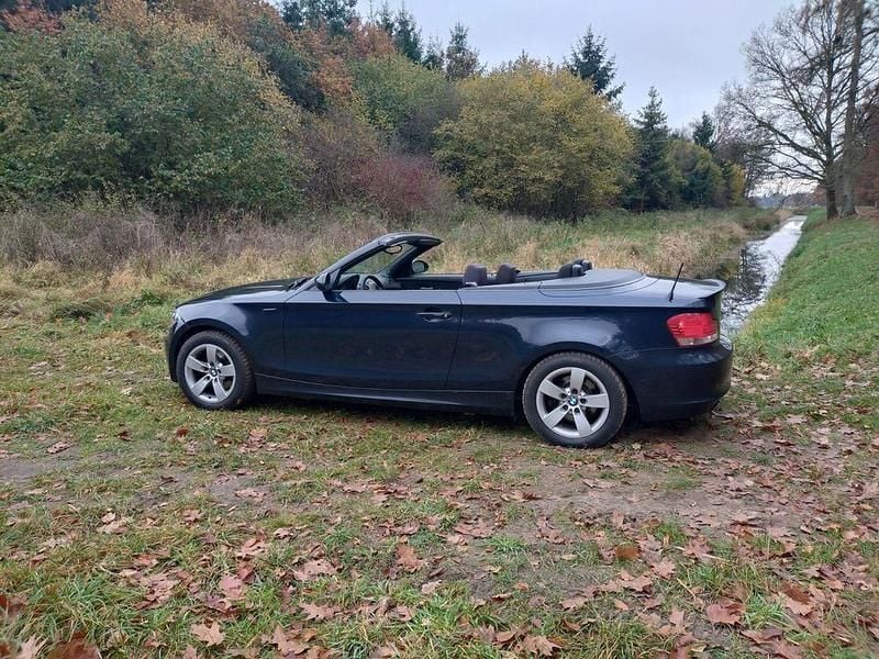 Gebraucht BMW 118 Cabriolet 143 PS (105 kW) 2008 Blau Cabrio