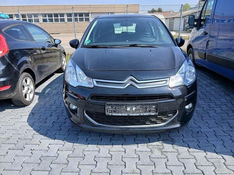 Second-hand Citroën C3 SELECTION 82 CP (60 kW) 2016 Negru Berlinǎ