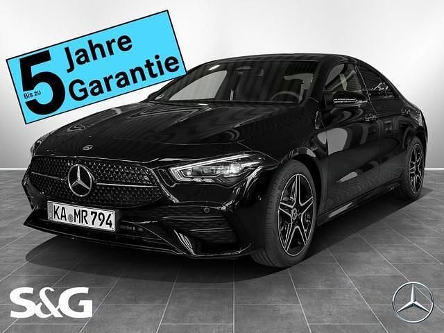 Metalliclack kosmosschwarz Gebraucht 2025 Mercedes CLA200 AMG Coupé | 46.590 € - Bild 1/4