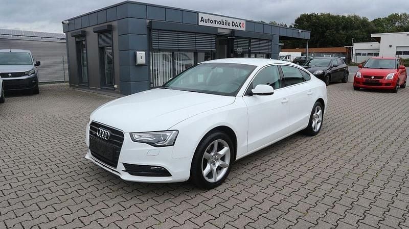 Weiß Gebraucht 2013 Audi A5 Sportback Sport Limousine | 13.990 € (Fairer Preis) - Bild 1/4