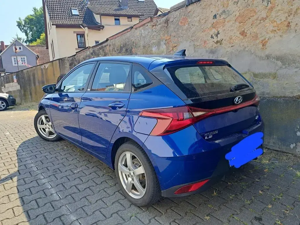 Gebraucht Hyundai i20 Trend 101 PS (74 kW) 2020 Blau Kleinwagen