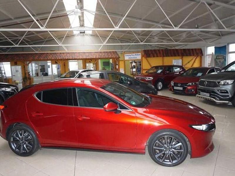 Gebraucht Mazda 3 Exclusive-Line 2024 Rot Limousine