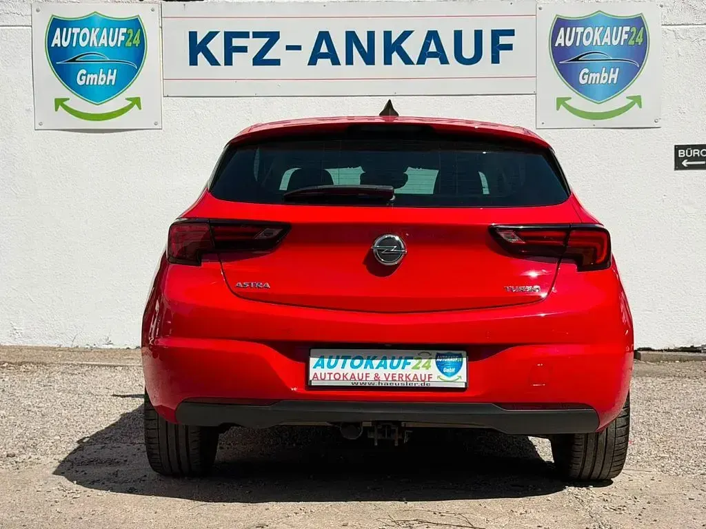 Gebraucht Opel Astra Innovation 150 PS (110 kW) 2015 Rot Limousine