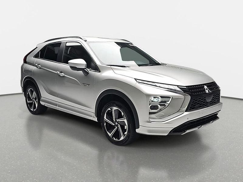 Gebraucht Mitsubishi Eclipse Cross Select 188 PS (138 kW) 2025 Silber SUV