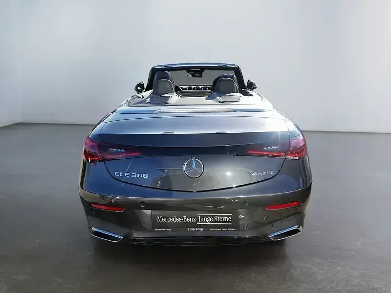Gebraucht Mercedes CLE300 AMG 258 PS (189 kW) 2024 Andere Cabrio