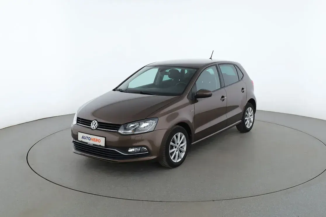 Second-hand VW Polo LOUNGE 2015 Hatchback