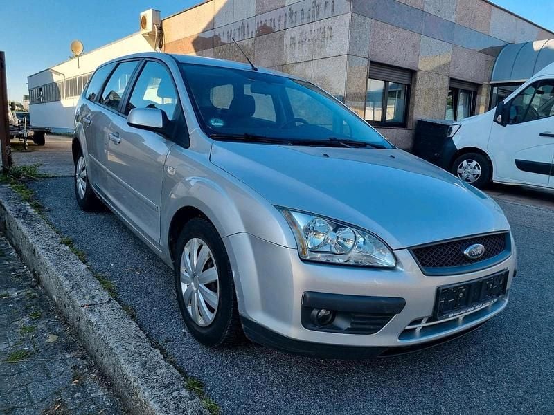 Usata Ford Focus 116 CV (85 kW) 2006 Argento Station wagon