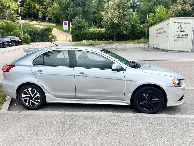 Grau Gebraucht 2008 Mitsubishi Lancer Limousine | 2.800 € (Fairer Preis) - Bild 1/4