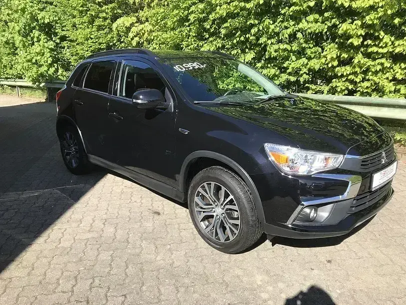 Gebraucht Mitsubishi ASX Edition 117 PS (86 kW) 2017 Pantherschwarz SUV