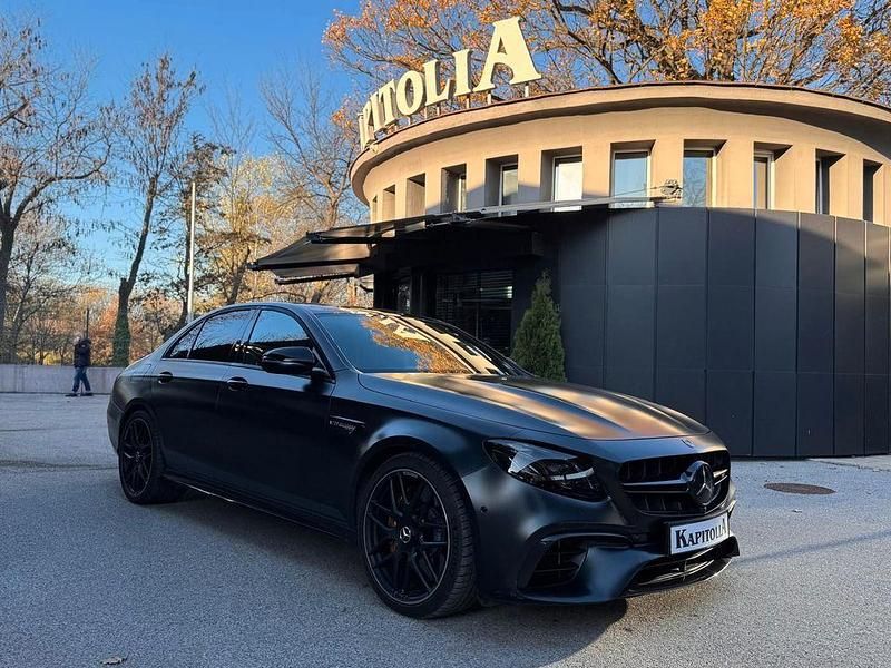 Schwarz Gebraucht 2018 Mercedes E63S AMG Limousine | 58.900 € (Fairer Preis) - Bild 1/4