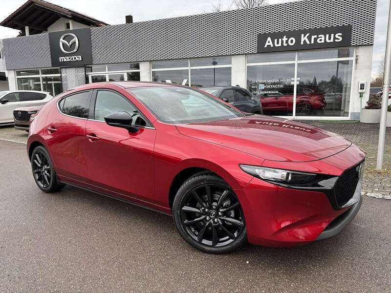 Soul red crystal m Gebraucht 2024 Mazda 3 Homura-Line Limousine | 27.614 € - Bild 1/4