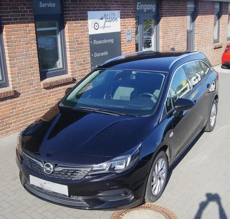 Gebraucht Opel Astra Elegance 122 PS (89 kW) 2022 Schwarz Kleinwagen