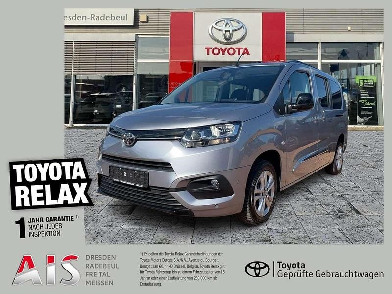 Silber Gebraucht 2024 Toyota Proace Verso City Kombi | 31.990 € (Fairer Preis) - Bild 1/3