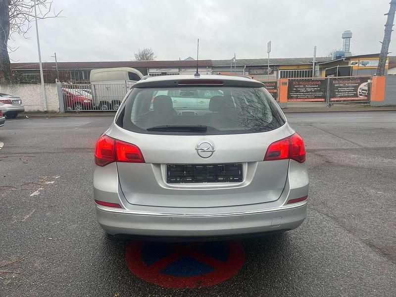 Gebraucht Opel Astra 110 PS (80 kW) 2015 Silber Kombi