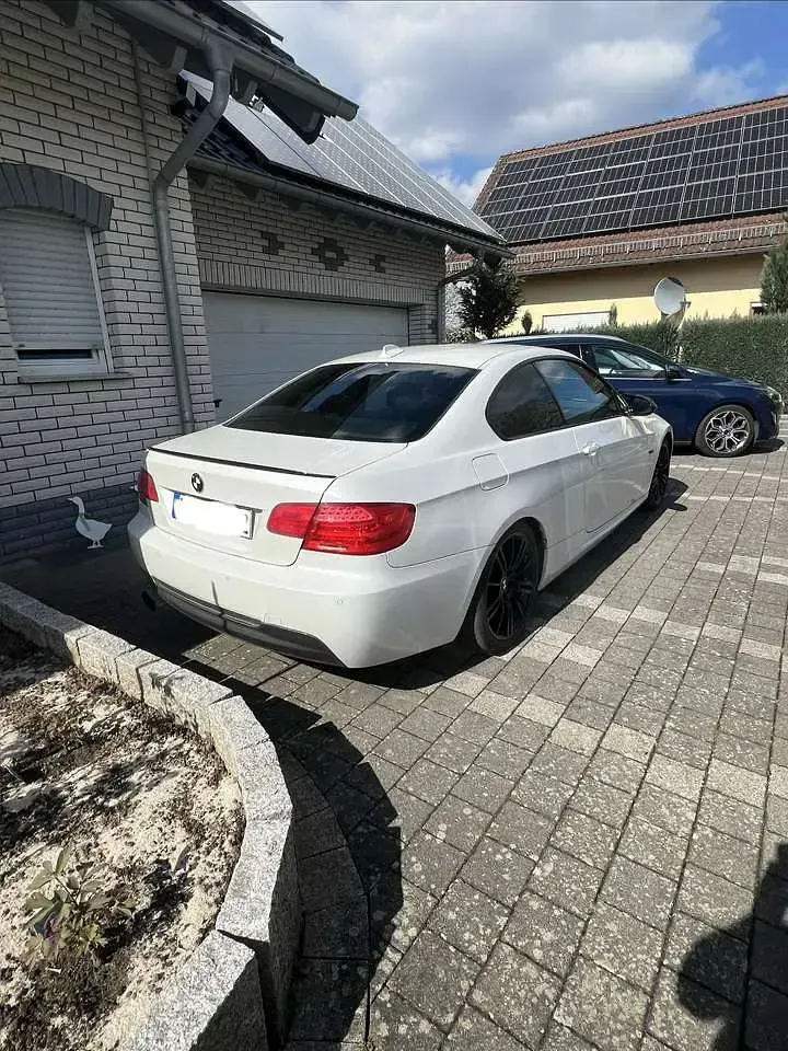 Gebraucht BMW 320 M Performance 184 PS (135 kW) 2011 Weiß Coupé