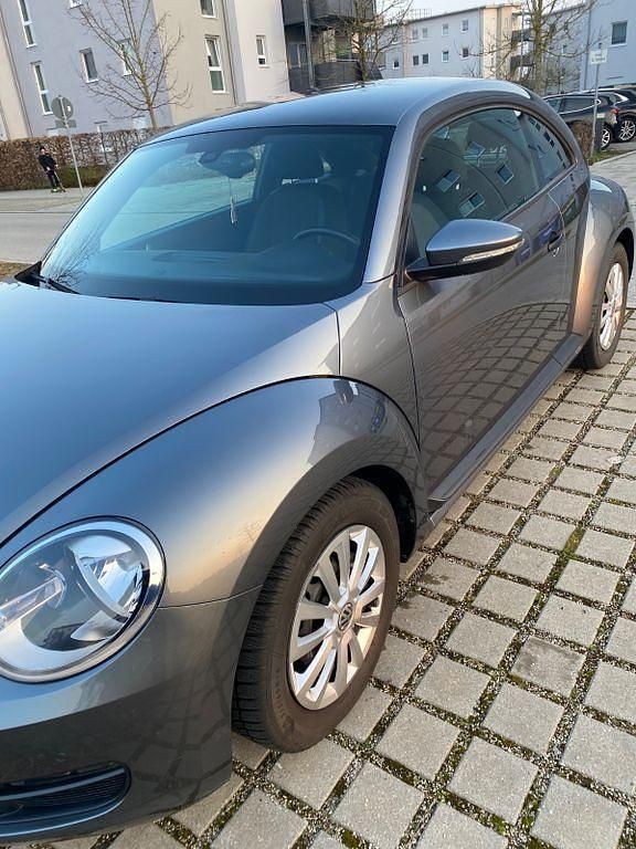 Gebraucht VW Beetle 105 PS (77 kW) 2016 Grau Kleinwagen