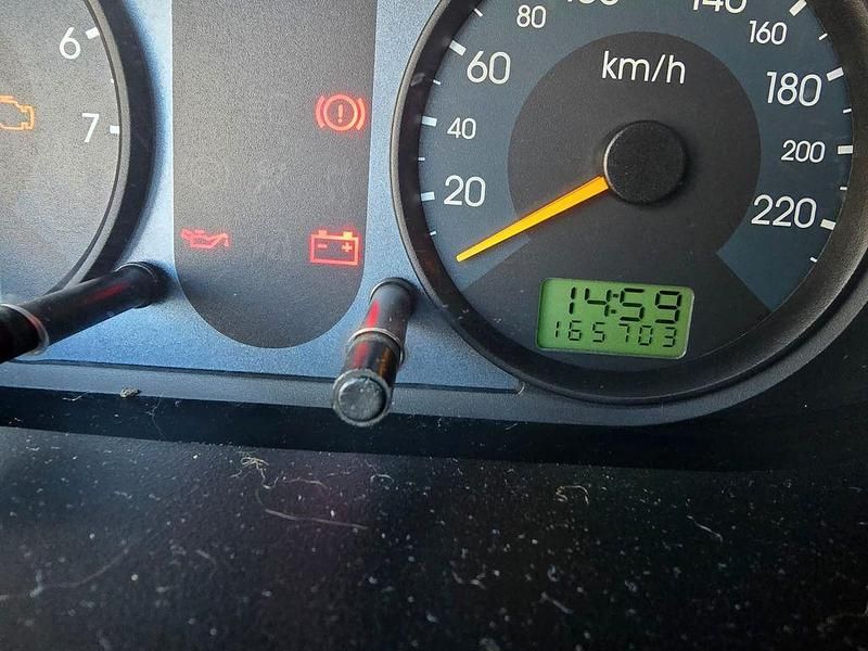 Gebraucht Ford Fiesta Trend 69 PS (50 kW) 2003 Beige Limousine