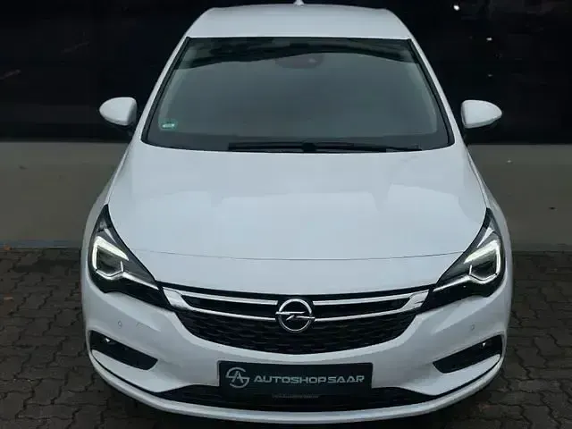 Gebraucht Opel Astra Innovation 160 PS (117 kW) 2016 Weiß Limousine