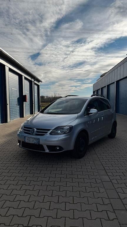 Grau Gebraucht 2008 VW Golf Plus United Van / Kleinbus | 2.990 € (Guter Preis) - Bild 1/4