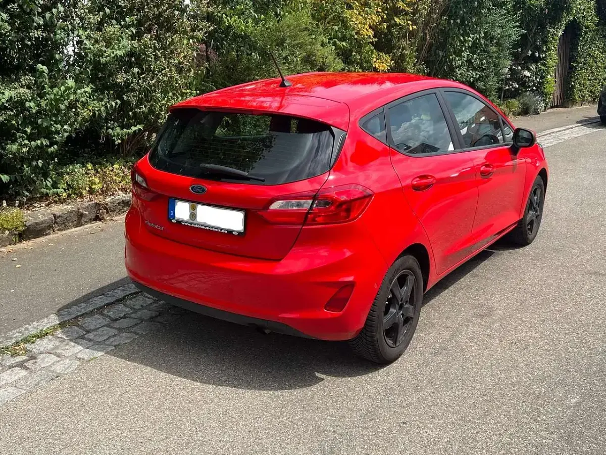 Gebraucht Ford Fiesta 71 PS (52 kW) 2018 Rot Kleinwagen
