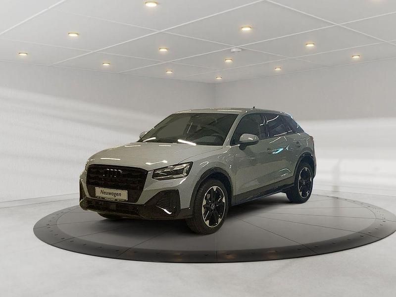 Gebraucht Audi Q2 S-Line 150 PS (110 kW) 2025 Pfeilgrau perleffekt SUV