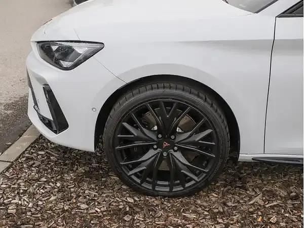 Ny Cupra Leon 333 HK (244 kW) 2026 Hvid Stationcar