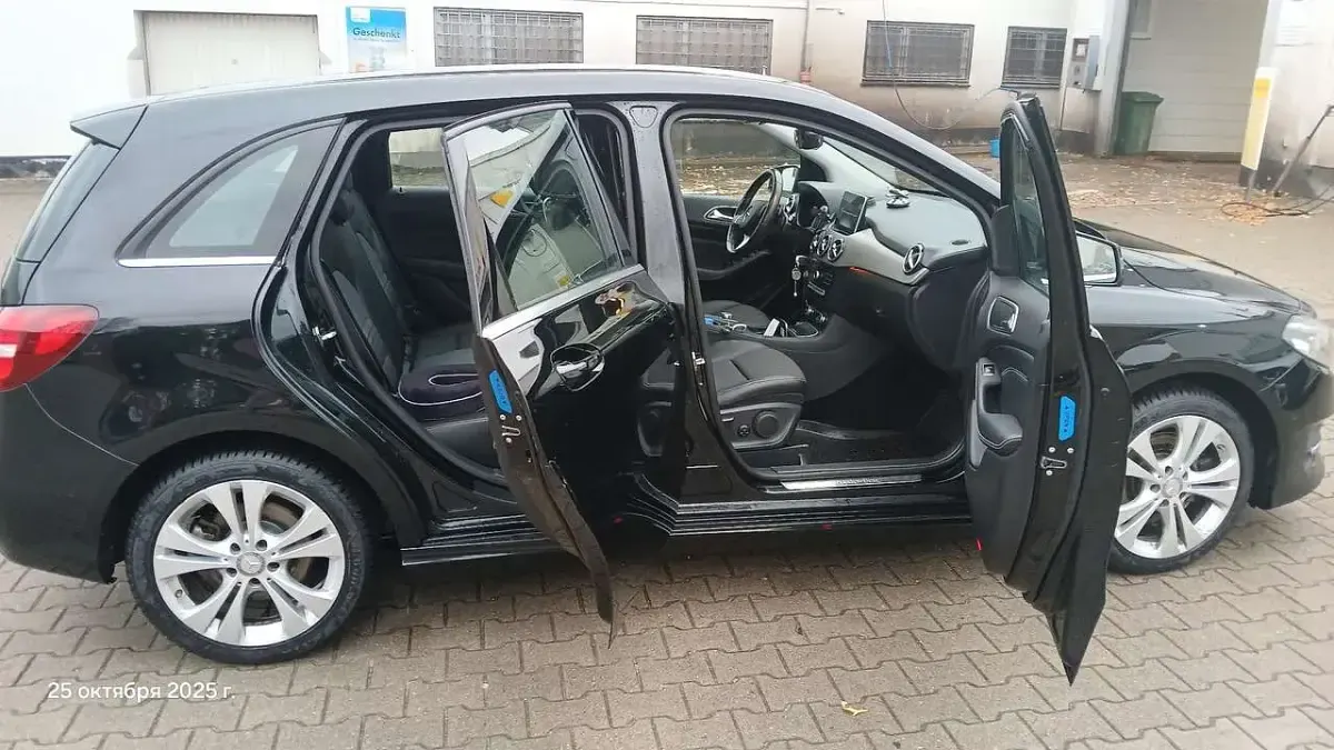 Gebraucht Mercedes B250 211 PS (155 kW) 2015 Kleinwagen
