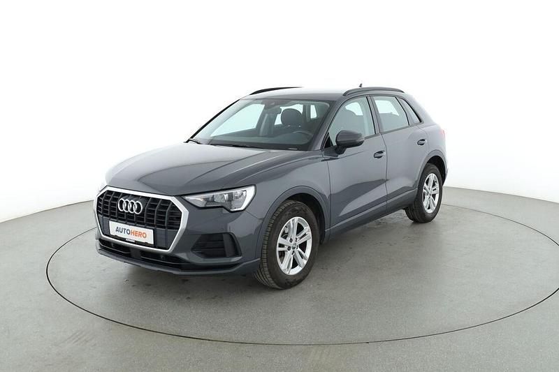 Grau Gebraucht 2020 Audi Q3 SUV | 24.090 € (Fairer Preis) - Bild 1/3