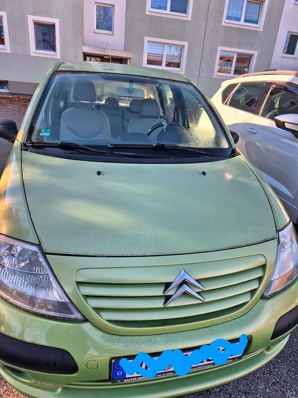 Grün Gebraucht 2002 Citroën C3 Kleinwagen | 2.200 € (Fairer Preis) - Bild 1/4