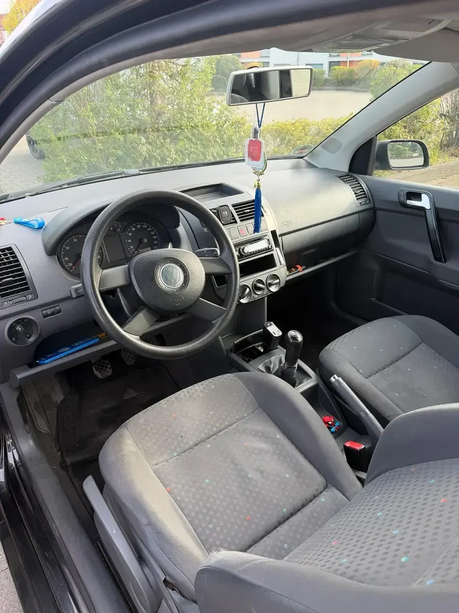 Gebraucht VW Polo 54 PS (39 kW) 2003 Schwarz Kleinwagen