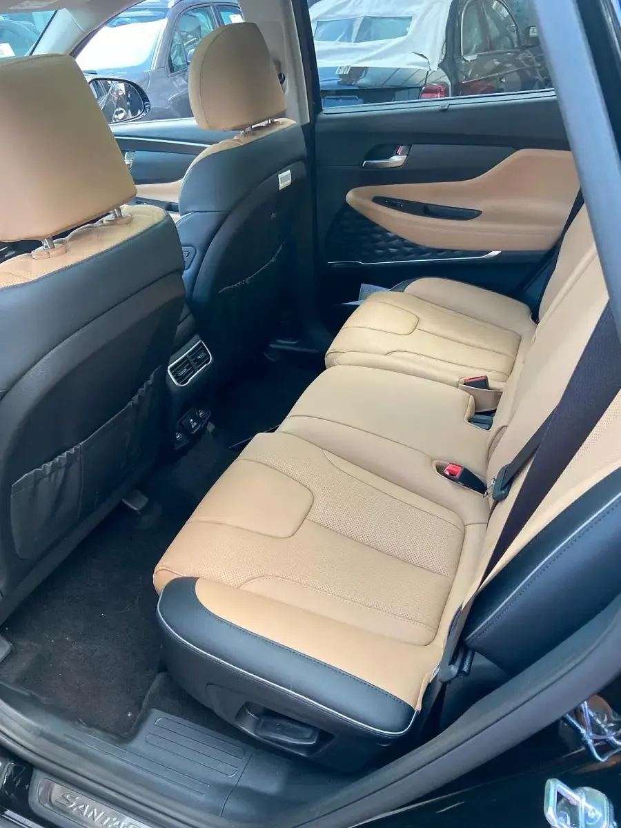 Gebraucht Hyundai Santa Fe Prime 194 PS (142 kW) 2023 Schwarz SUV