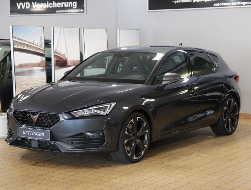Grau Gebraucht 2023 Cupra Leon VZ Limousine | 33.480 € (Fairer Preis) - Bild 1/4