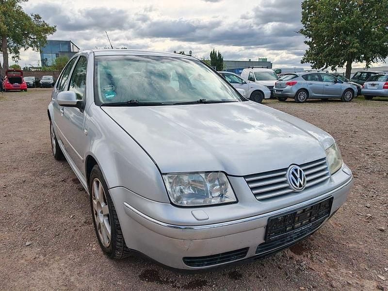 Silber Gebraucht 2004 VW Bora Pacific Limousine | 1.699 € (Superpreis) - Bild 1/4