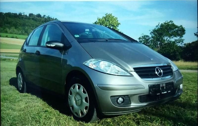 Schwarz Gebraucht 2005 Mercedes A170 Elegance Van / Kleinbus | 2.450 € (Fairer Preis) - Bild 1/4