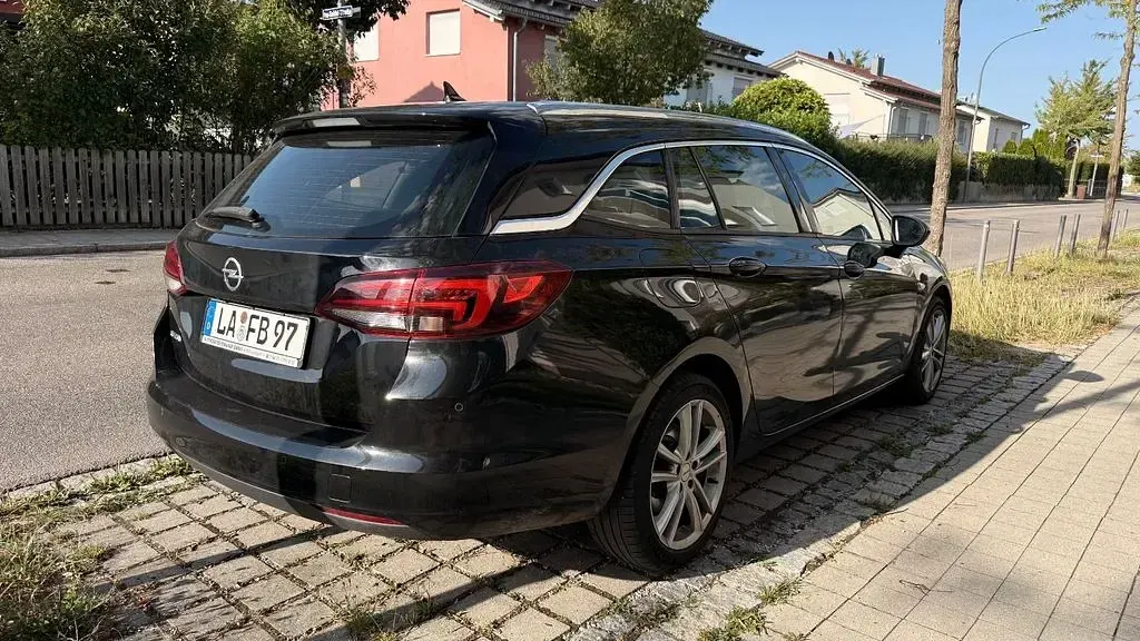 Gebraucht Opel Astra 136 PS (100 kW) 2019 Schwarz Kombi