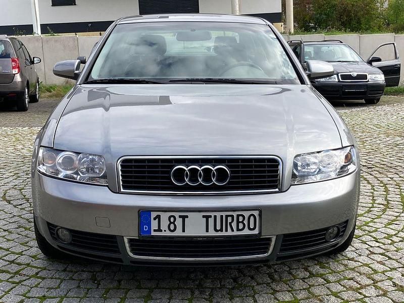 Gebraucht Audi A4 150 PS (110 kW) 2001 Grau Limousine