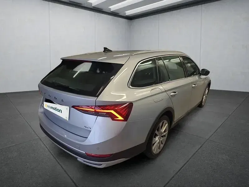 Gebraucht Skoda Octavia Scout 150 PS (110 kW) 2023 Silber Kombi