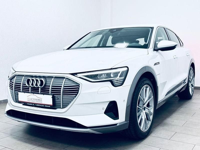 Weiß Gebraucht 2023 Audi e-tron Sportback Advanced SUV | 31.880 € - Bild 1/4