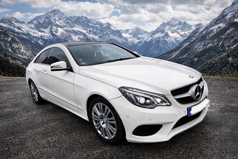 Gebraucht Mercedes E220 170 PS (125 kW) 2014 Weiß Coupé