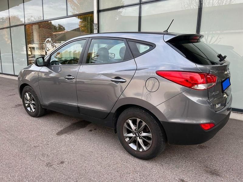 Gebraucht Hyundai ix35 Edition 116 PS (85 kW) 2014 Grau SUV