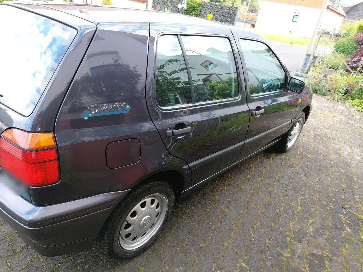 Gebraucht VW Golf III 75 PS (55 kW) 1995 Violet Kleinwagen