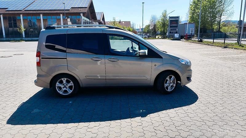 Gebraucht Ford Tourneo Courier 101 PS (74 kW) 2014 Grau Van / Kleinbus